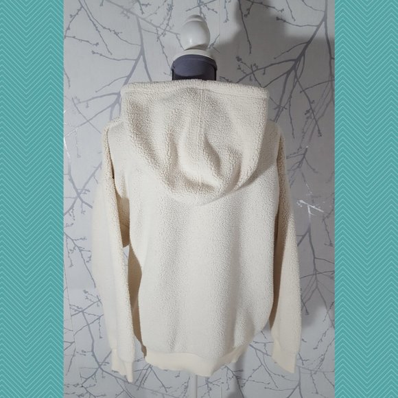 Sunday Best Ivory Teddy Fleece Pullover Lupa Hoodie - Picture 6 of 7